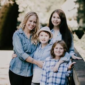 Meet your Posher, Janelle